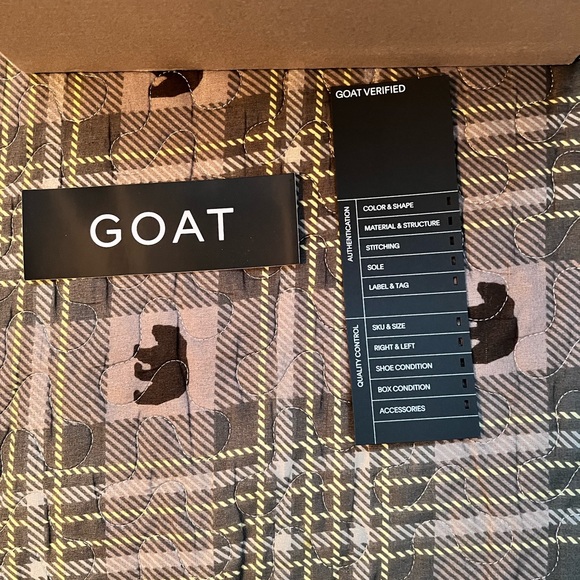 Yeezy slides ‘Resin’ 2022 - Picture 9 of 9